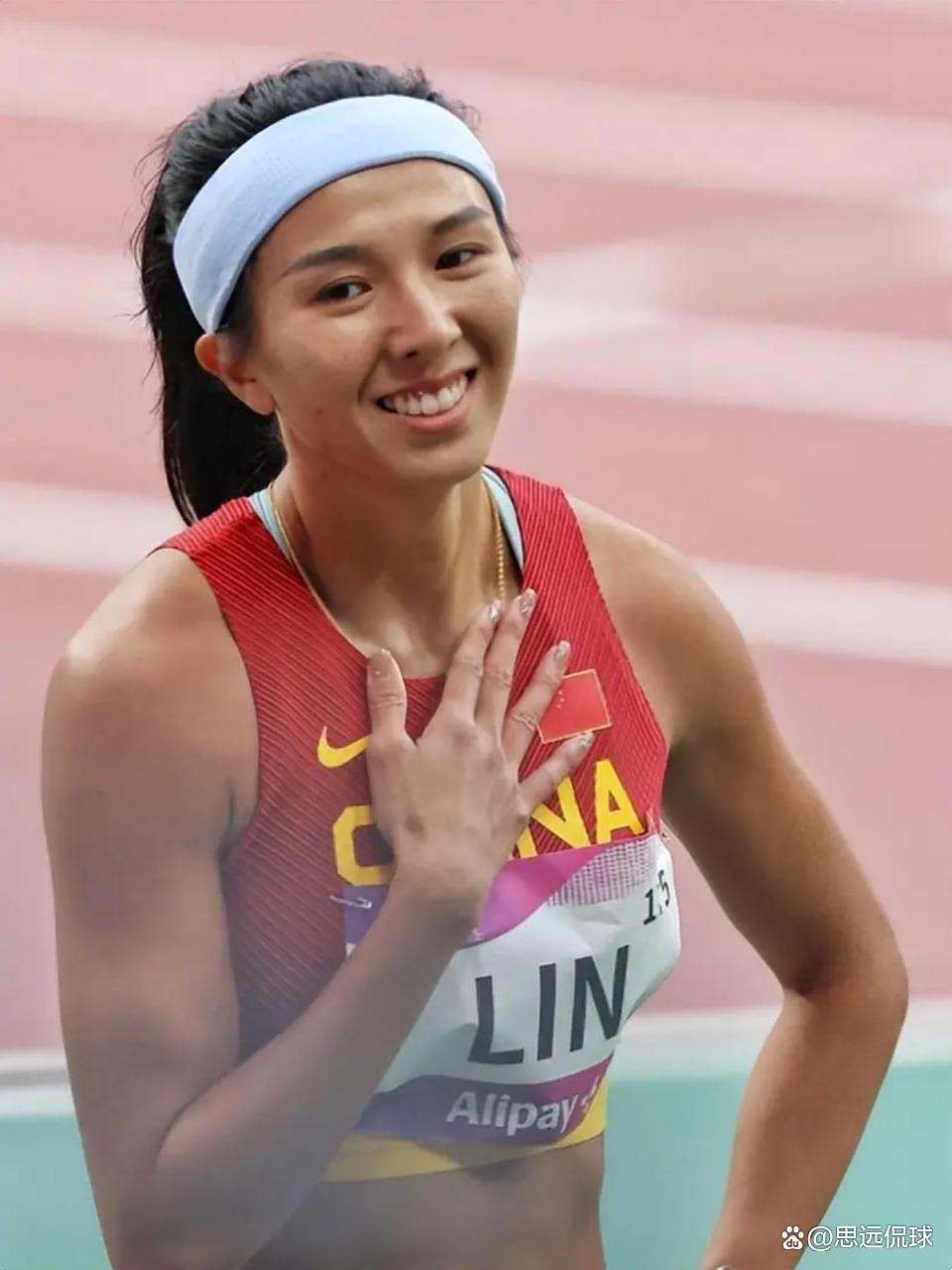 田径选手赛后落泪，背后故事感人