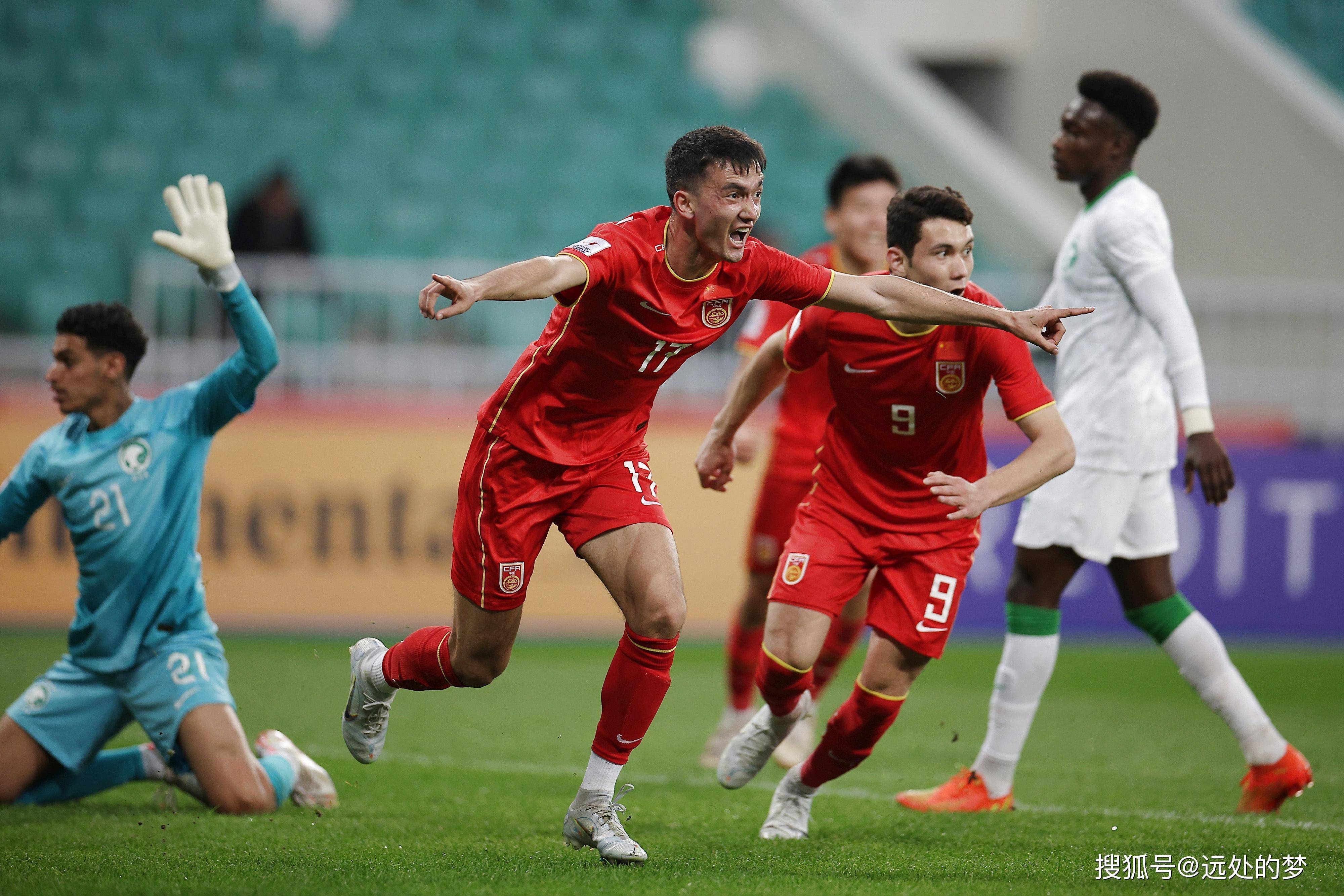 关于焦点大战：亚洲杯上演巅峰碰撞的信息