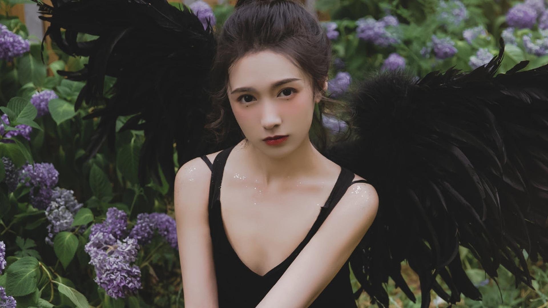 东西方篮球对话，森林狼撕裂式防守冻结辽宁，世界排名暗战浮出水面