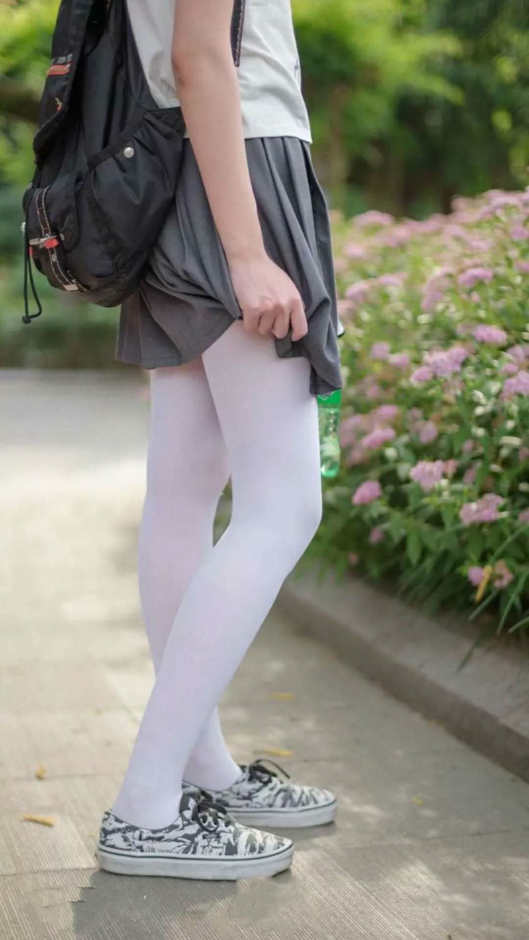 F1新赛季揭幕战之夜，一场由罗德里主宰的跨界狂欢